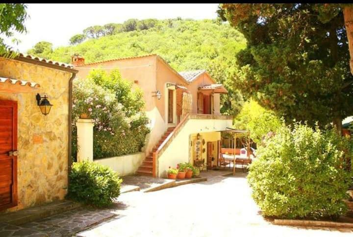 Вилла Casa Fogli Casa Vacance & Events Кампилья-Мариттима Экстерьер фото